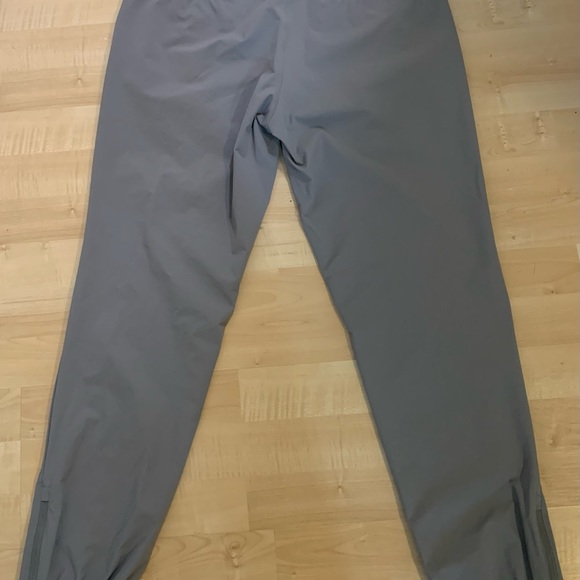 Two pairs of mens Macade jogger golf pants 32x30 - Picture 5 of 8